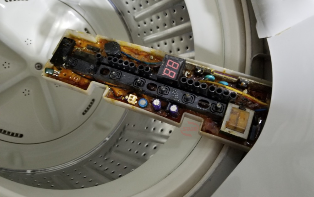 Board mạch bị hỏng làm cho máy giặt chạy liên tục không ngừng